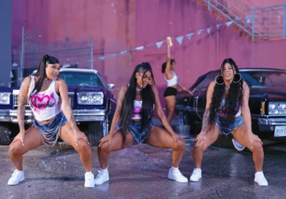 Vanity Rose – Hoochie