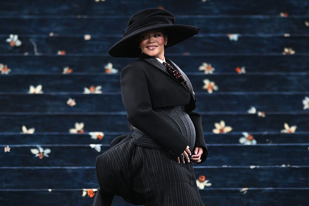 Backstage Baby! Rihanna Gives Fans A Rare Glimpse At Beautiful Baby Rocki During Her EE72 Cover Shoot